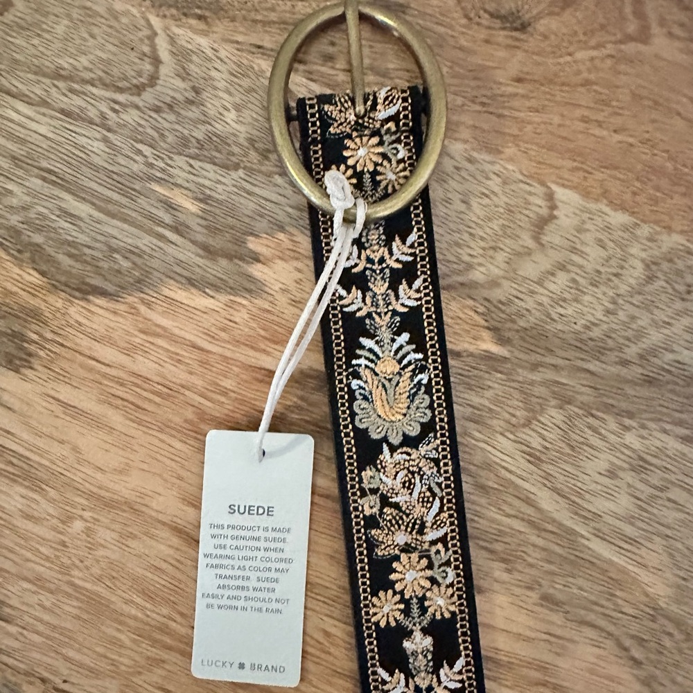 Embroidered Lucky Brand belt